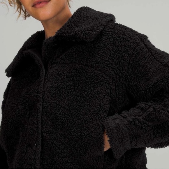 Lululemon // EUC  Black Sherpa Teddy Jacket - Picture 2 of 7